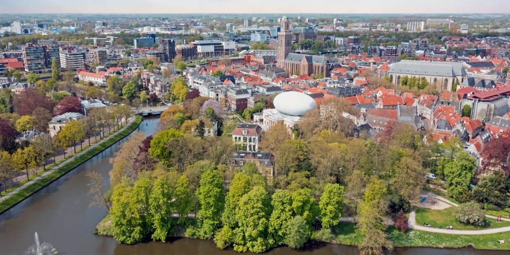 Woonwinkels in Zwolle vanuit de lucht